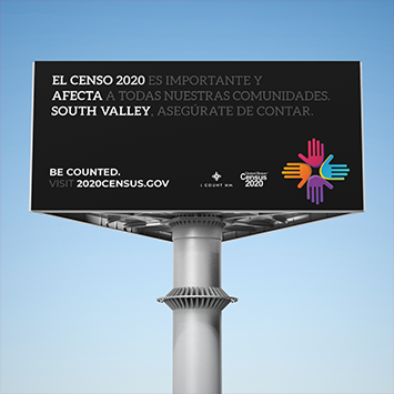 A roadside billboard about the US Census in Spanish.